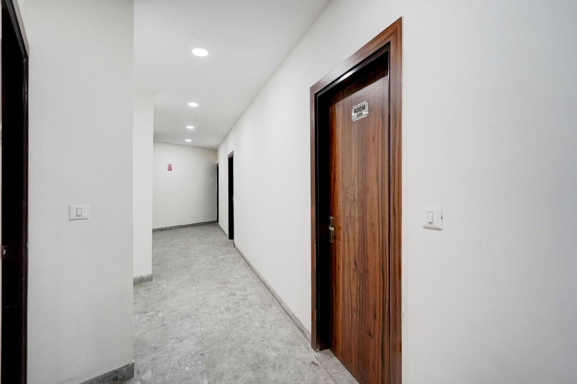 Hotel O Indirapuram Grand Ghaziabad Luaran gambar